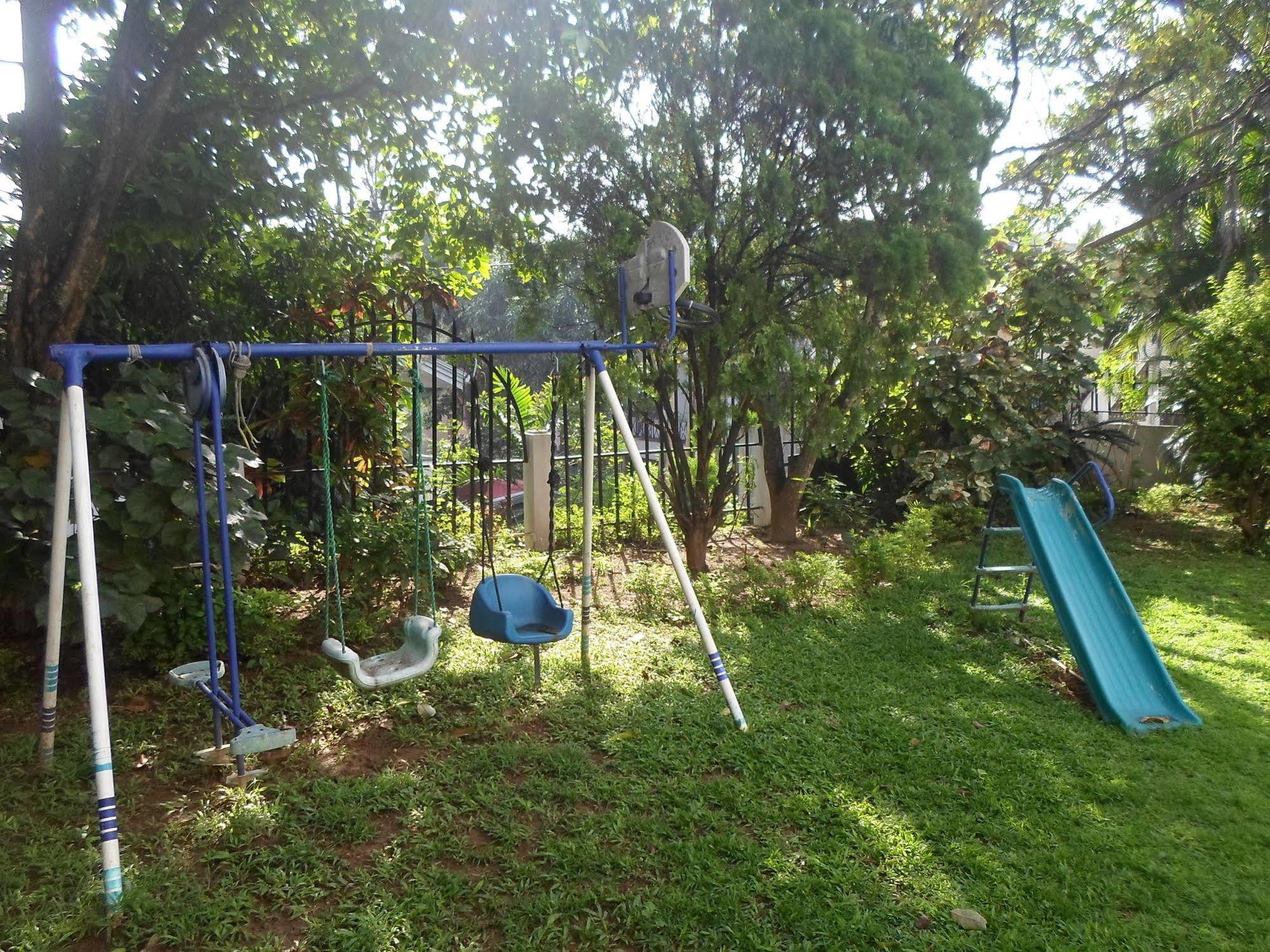 Kandy Green View Bungalow エクステリア 写真